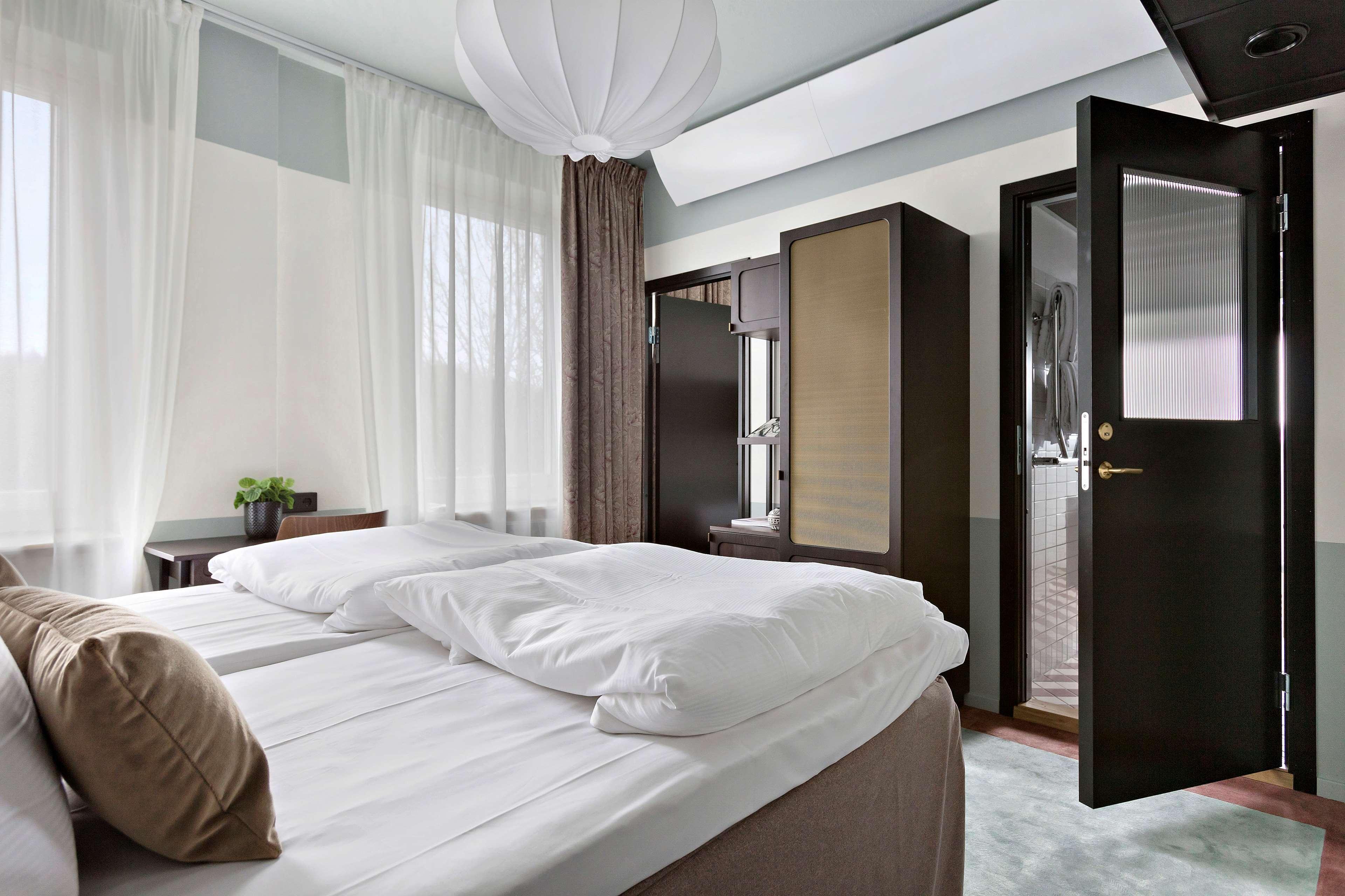 Hotel Gio; Bw Signature Collection 4*
