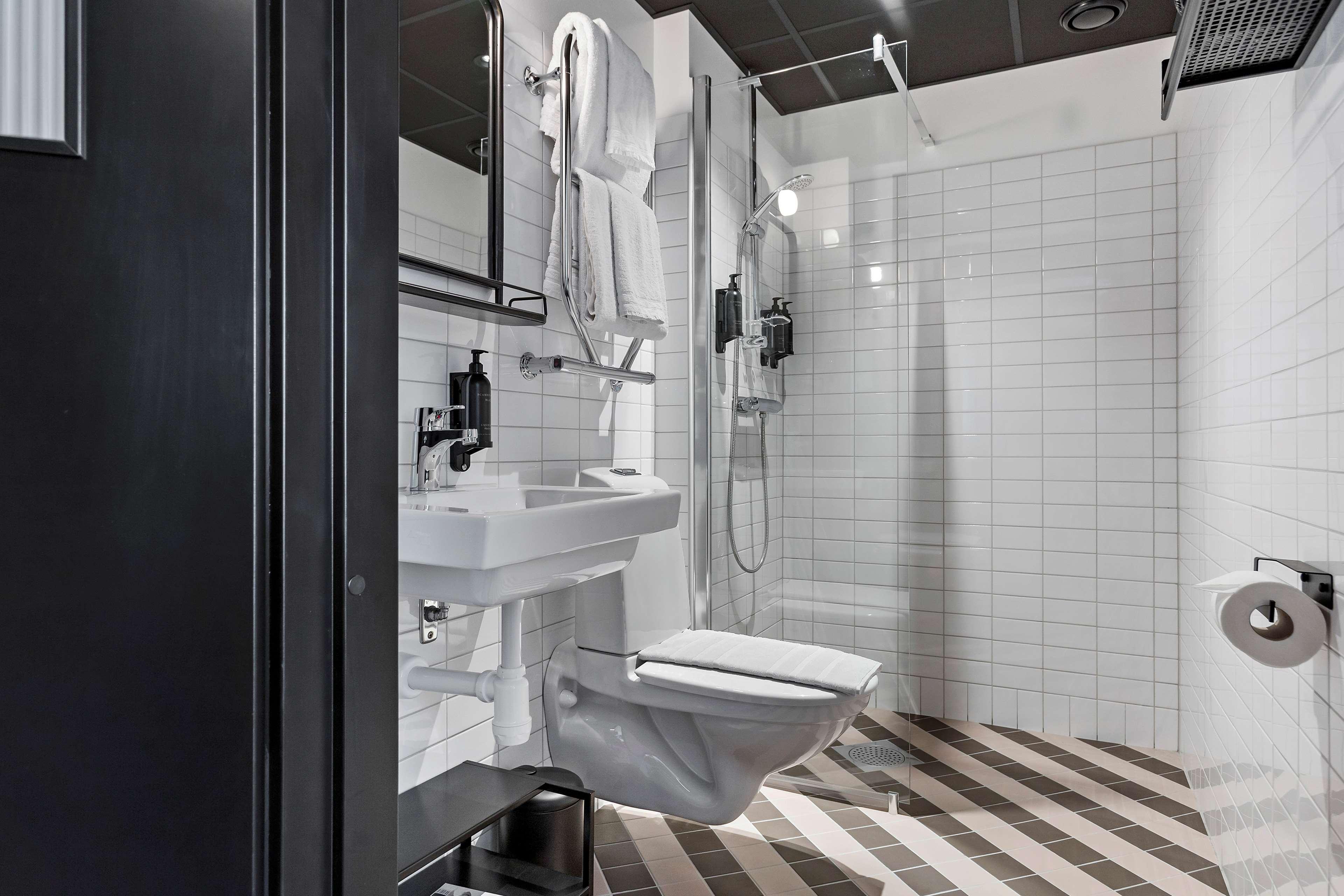 Gio; Bw Signature Collection Hotel Solna